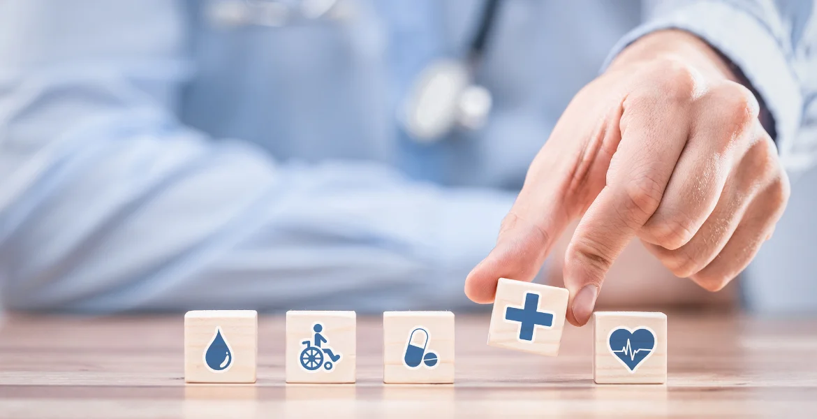 uitleg verplichte AOV zelfstandigen met symbolen voor zorg en arbeidsongeschiktheid